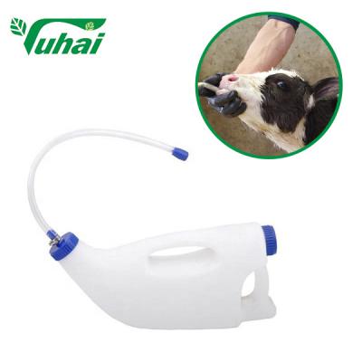 China 1gal Calf Feeding Bottles Animal Plastic Feeding Bottle Livestock Equipment For Cow Calf Sheep for sale