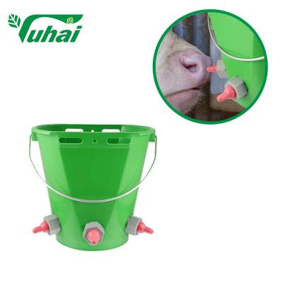 China 8L Lamb Feeding Buckets Goat Bucket Feeder With Teat Animal Feeding Bucket for sale