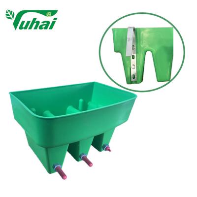China Green 30 Liters Volume 3 Claves Milk Bucket For Animal Feeding Milking Bucket for sale