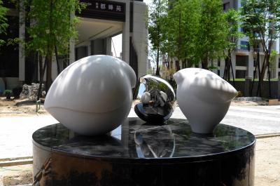China Polonês de aço inoxidável da escultura exterior moderna decorativa para a coleção de arte à venda