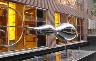 China Polished Modern Abstract Sculpture Stainless Steel Water Cloud For Plaza Decoration for sale