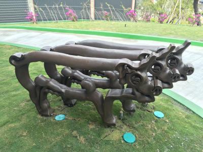 China Customized Bronze Large Outdoor Animal Sculptures 2 Meter Length Plaza Decoration for sale