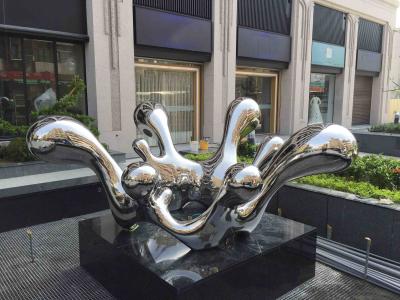China Nehmen Hotel-Dekorations-moderne Metallskulptur-im Freien wasser- Tropfen Gewohnheit an zu verkaufen