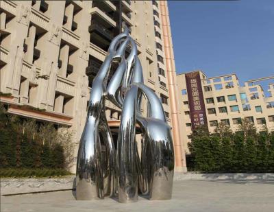 Chine Miroir extérieur géant abstrait de sculpture poli pour la décoration carrée à vendre