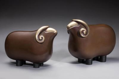China Brass Sheep Indoor Animal Statues Brown Painting Cartoon Style Office Decoration for sale