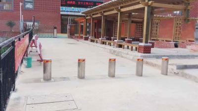 China Outdoor 316L Stainless Heavy Duty Steel Bollards for sale