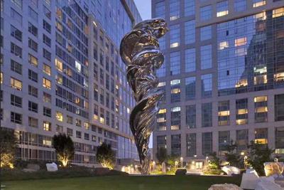 China Polished Stainless Steel Sculpture Venus 28 Meter Height For Plaza Decoration for sale