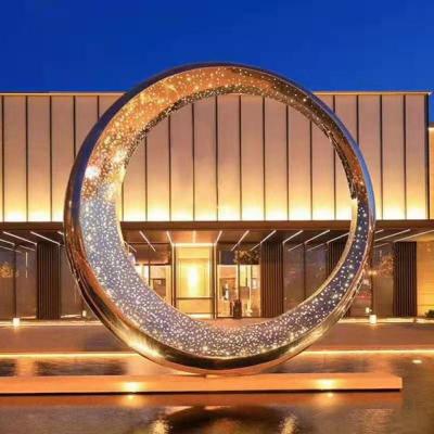 Chine Sculpture contemporaine de haut en acier inoxydable d'art de jardin de 3,5 mètres LED à vendre