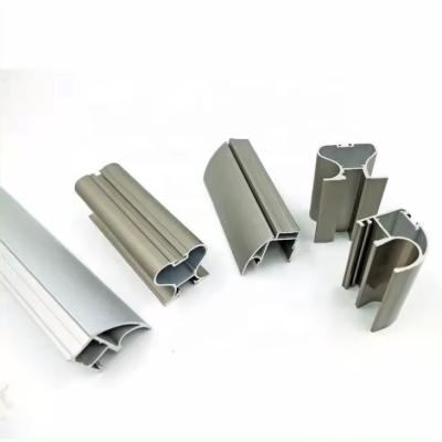 Cina OEM Profili di sezione di alluminio estrusso armadio scorrevole in vendita