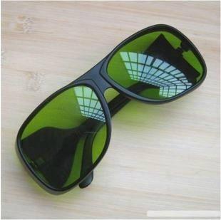 China 1064nm IR Laser Protective Glasses For Laser Alignment, Laser Medical Treatment, Laser Industry Etc. for sale