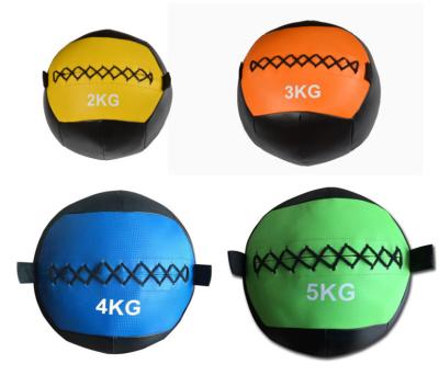 China soft PVC medicine wall ball, soft medicine ball with handles, Fitness soft PU medicine ball for sale