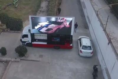 China Carretera publicitaria grande llevada de la pantalla de OutdoorTrucks de la exhibición en venta