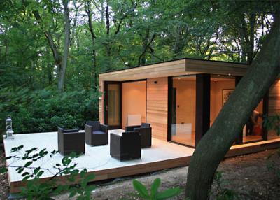China Belos pré-fabricados jardim estúdio cabana casas modulares pod lodge quintal traseiro pré-fabricado casa de aço à venda