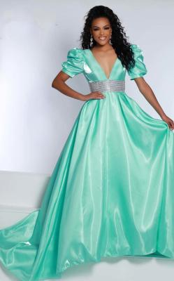 China Pristine Plunging V-Neckline Organza Beaded Waistband Ball Gown Quinceanera Dress for sale