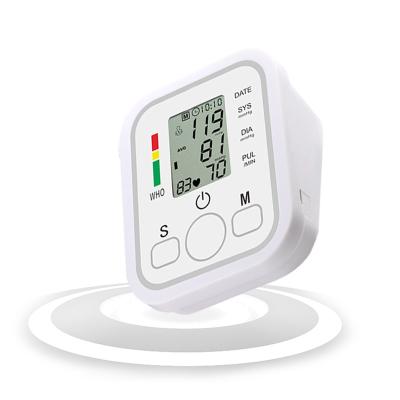 China Digital Sphygmomanometer Manometer 1.5kg FDA 0.4kPa Electronic Blood Pressure Monitor For Elderly for sale