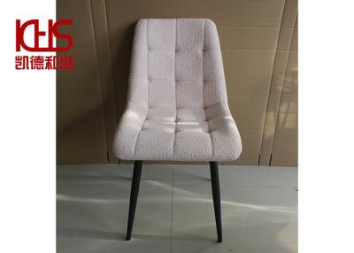 China Bedroom Velvet Leisure Upholstered Lounge Chair With Angled Legs en venta