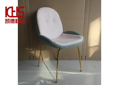 中国 Mid Century Fabric Leisure Lounge Chairs Patio Memory Foam Seat Chair 販売のため