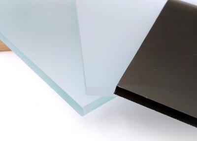 Chine Le verre trempé décoratif populaire/a modelé l'épaisseur en verre 3~8mm de Cabinet à vendre
