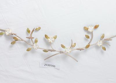 中国 家の装飾の金の芸術の掛かる花のSconceの蝋燭ホールダー 販売のため