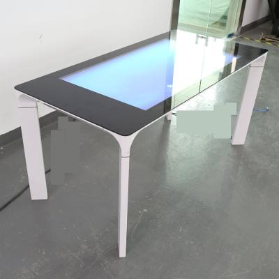 China Pantalla táctil capacitiva del monitor de la superficie plana, mesa de centro interactiva de la pantalla táctil 43 pulgadas en venta