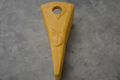 China PC200 Excavator Bucket Teeth 4.2kg 205-70-19570 Cast Alloy for sale