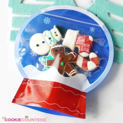 China Custom Christmas Mylar Packaging Bag With Special Shape And Ziplock Closure à venda