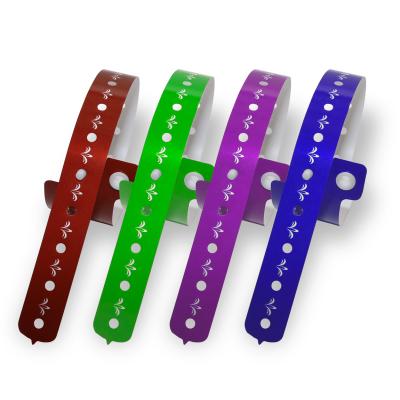 China Plastico vinil pulseiras personalizadas para eventos seguras elásticas refletivas à venda