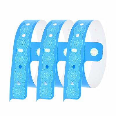 China Blue Vinyl PVC Wristbands Waterproof For Water Activities And Sports Events for sale