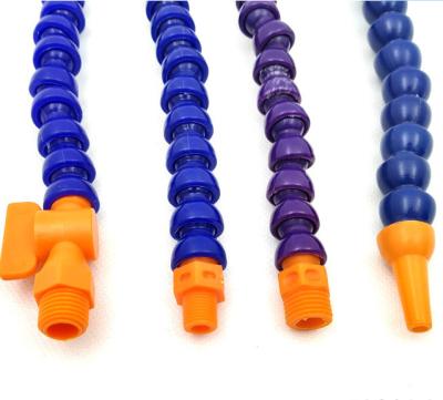 Cina Giro di plastica flessibile regolabile del tubo flessibile del liquido refrigerante/spessore piano dell'ugello 0.8-2.0mm in vendita