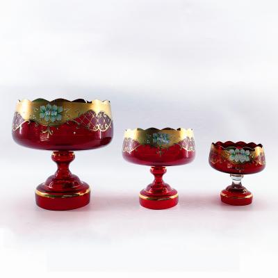 China Taças de frutas de vidro decorativas diárias padrão de flores empilhadas superfície lisa à venda