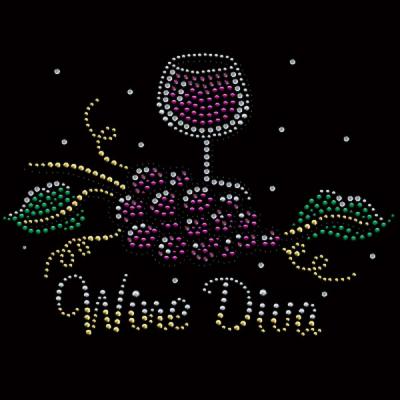 China El diamante artificial de encargo de Dina Hotfix Nailhead del vino transfiere diseños populares del adorno en venta