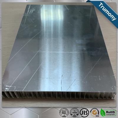 China Los paneles de aluminio cepillados superficie del panal para la decoración interior de la pared exterior en venta