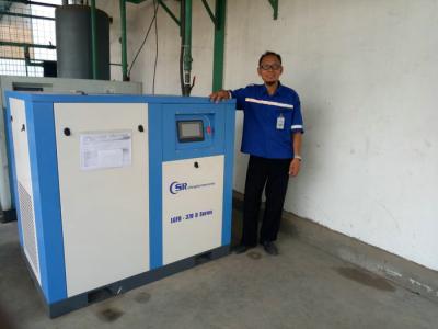 China A multi cor dois encena o compressor do parafuso/o compressor inundado ar do parafuso à venda
