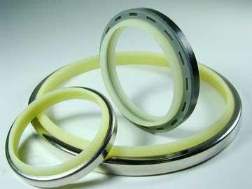 China Corrosion Resistant Shaft Rod Wiper Seals ME-1N ME-2 ME-8 Moving / Static Ring for sale