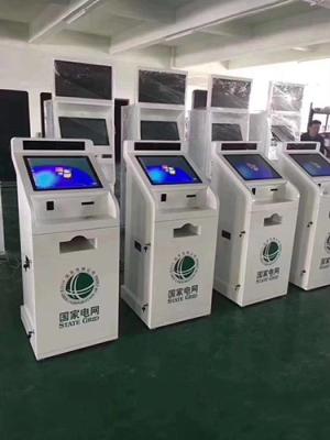 China Quiosco interactivo de cristal moderado de la pantalla táctil de 300W 350cd/m2 en venta