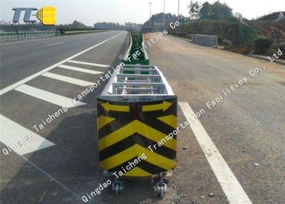 China Inexpensive Barrier Crash Cushion Highway Guardrail Crash Cushion Barrier For Highway Safety for sale