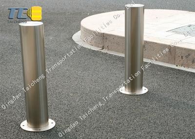 China Detachable 304 Stainless Steel Bollards Polished And Brushed for sale