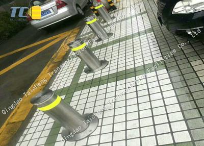 China Car Park Hydraulic Retractable Bollards 304SS 316SS 600mm / 900mm Blocking Height for sale