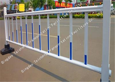 China Hot Dip Galvanized Roadside Fence Steel Pipe Concrete For Road Traffic Safety for sale