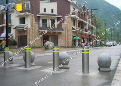 China Pneumatic Type Automatic Rising Bollards Hot Dipped Galvanized Surface for sale