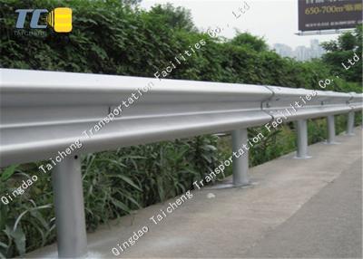 China Alta barandilla movible de acero acanalada de la barrera de desplome del haz de la flexibilidad W en venta