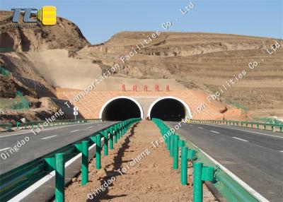 China Barandilla del borde de la carretera de la barrera de la seguridad en carretera del metal del haz de W para la tira mediana curvada en venta