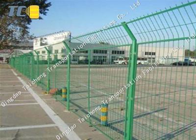 China Road Guardrail Steel Mesh Fencing Dipped Galvanized Oxidation Resistance for sale