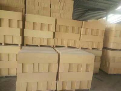 China 65% High Alumina Refractory Brick , Size Customized Lightweight Fire Brick for sale
