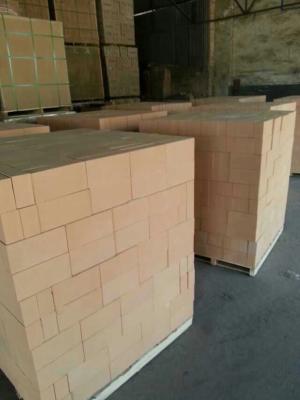 China High Purity High Alumina Insulating Fire Brick Capable Of Contacting With Furnace Lining for sale