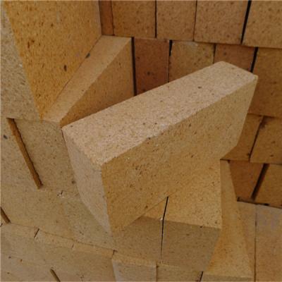 China Alumina Cement Fire Safe Bricks , Low Porosity Customized Refractory Clay Bricks for sale