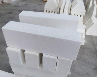 China Ladrillo de alta temperatura refractario fundido de Azs del molde para el horno fusorio de cristal, tamaño modificado para requisitos particulares en venta
