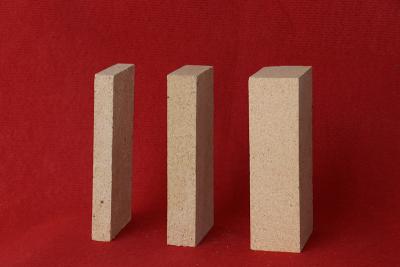 China Heat Resistant High Alumina Refractory Brick , Kiln Alumina Runner Bricks for sale