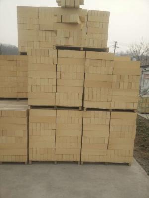 China 65% High Alumina Refractory Brick Light Yellow Neat Appearance High Softening Point for sale