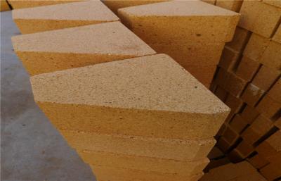 Chine Briques faites sur commande de chaudière industrielle de construction en briques d'argile réfractaire d'isolation thermique à vendre